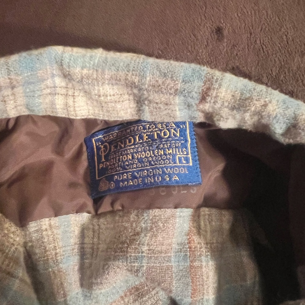 Pendleton pure virgin wool button front shirt - Picture 3 of 4